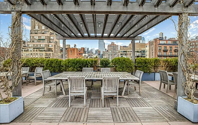 Sold by Douglas Elliman | media 25