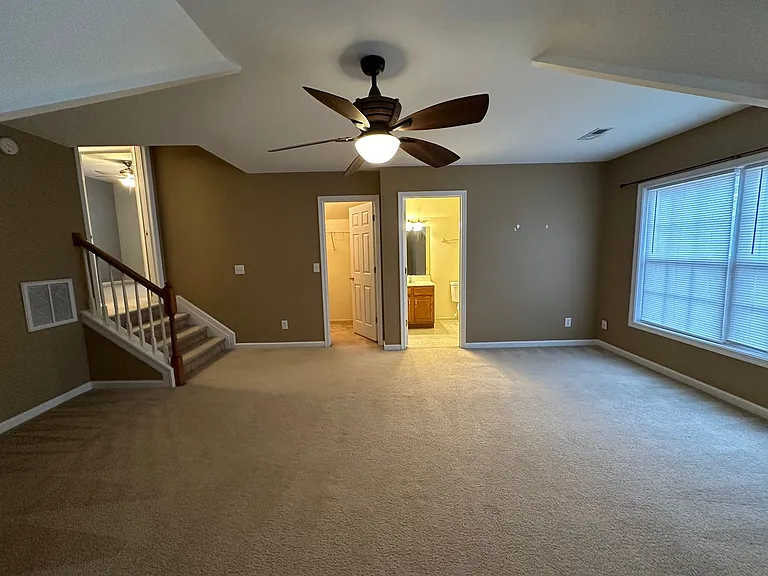 303 Princess Anne Cir — Photo 6