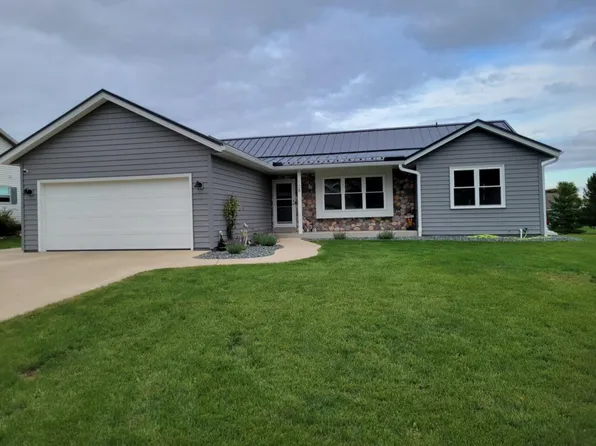 108 Baron ROAD, Mukwonago, WI 53149
