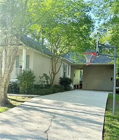 9 Rhonda Ct — Photo 3