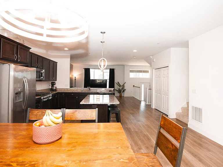 313 Estate Dr — Photo 16