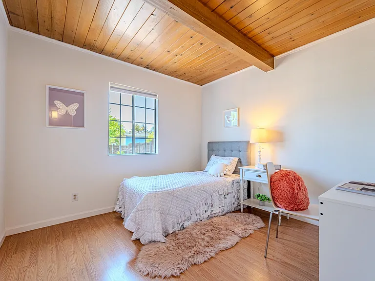 891 Lori Ave — Photo 17