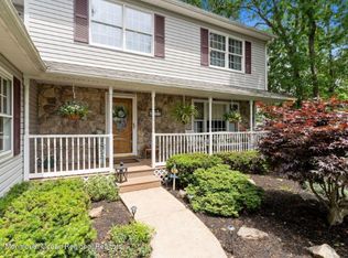 102 Pilger Ct, Manchester, NJ 08759