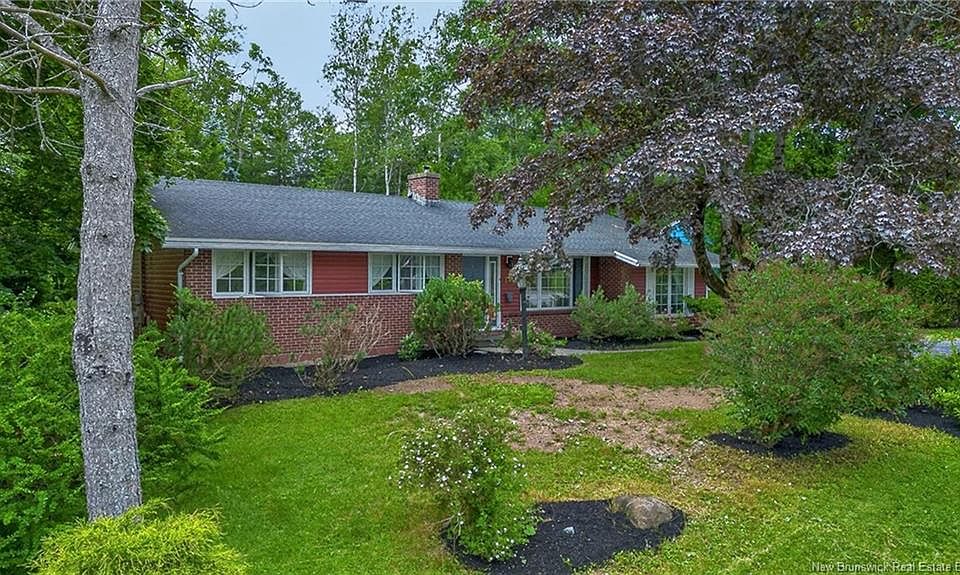 1st image of 18 Forest Rd