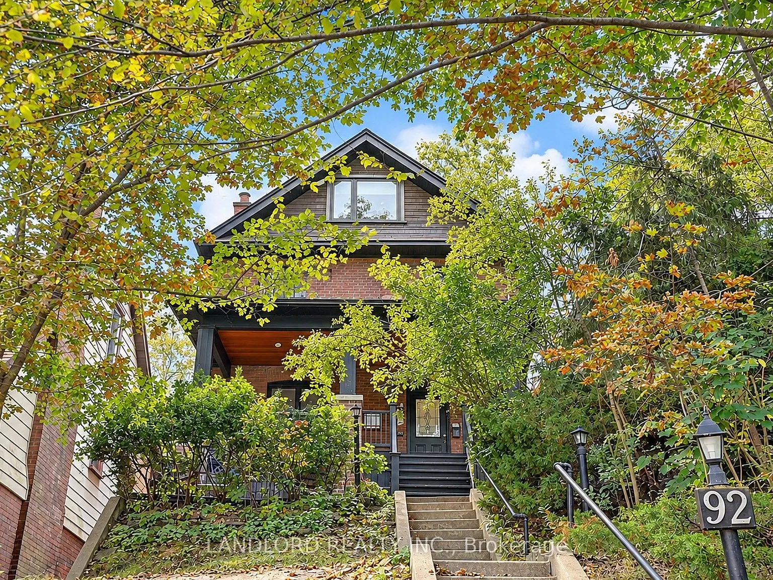 92 Neville Park Blvd — Photo 2
