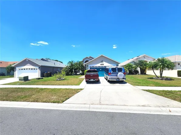 2426 Hybrid Dr, Kissimmee, FL 34758