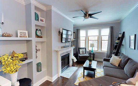 2nd image of 3517 N Lakewood Ave #1N