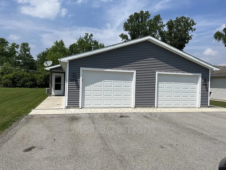 2504 Alma Ave — Photo 42