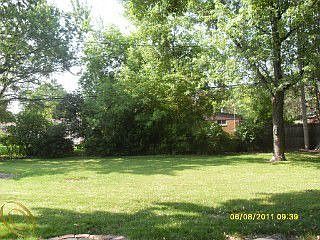 2nd image of 22412 Rosedale St