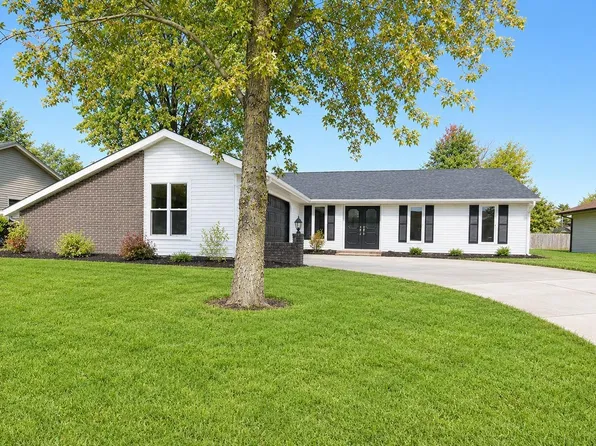 22109 Ash St, Woodburn, IN 46797
