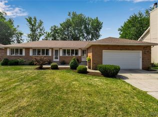 79 Schoelles Rd, Amherst, NY 14228