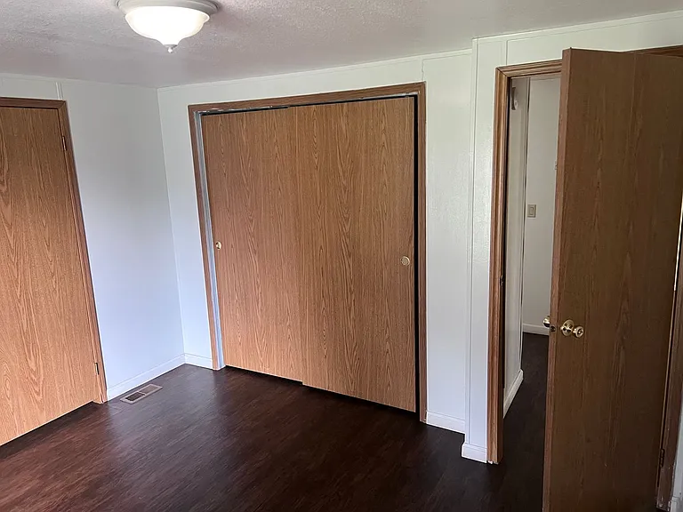 22195 Vallotton Ln — Photo 10