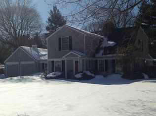59 Westfield Rd, Warwick, RI 02888