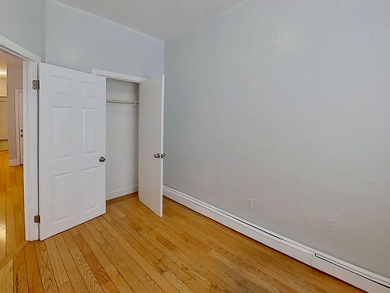 192 Adams St #3 — Photo 6