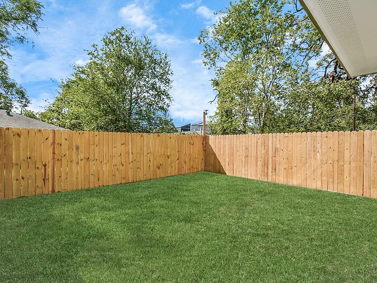 4706 Gunter St — Photo 29