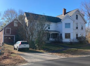 5 Prospect St #3, Henniker, NH 03242