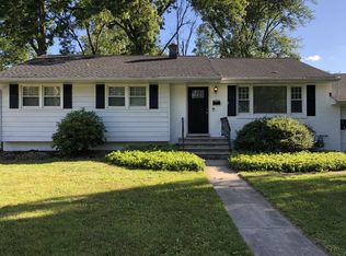 7 Merritt Dr, Lawrence Township, NJ 08648