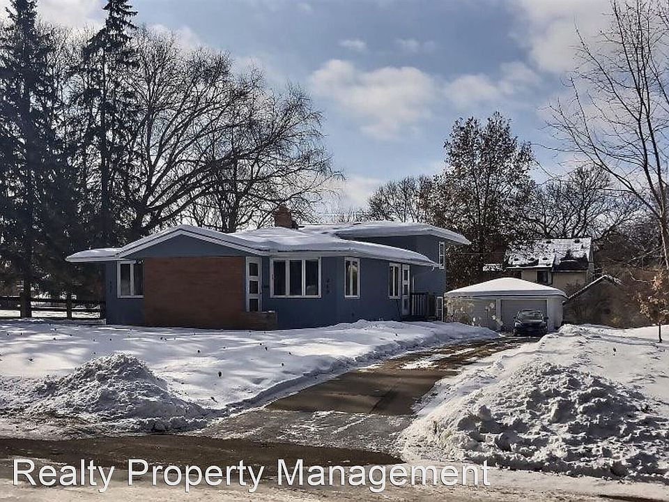 1st image of 489 Desnoyer Ave