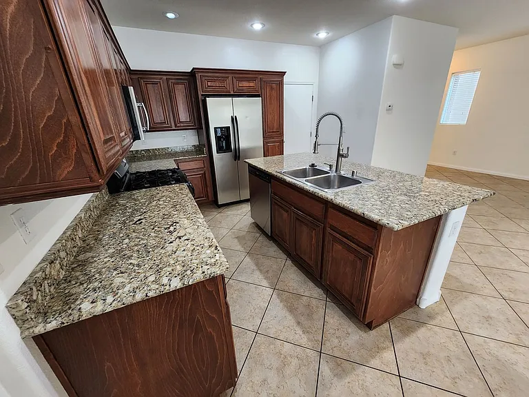 8177 Misty Horizon Ct — Photo 12