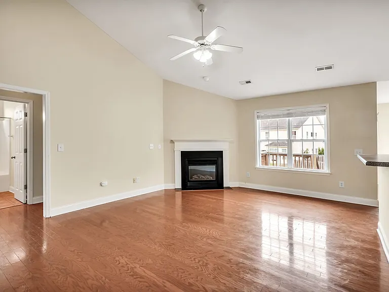213 Whitehill Rd — Photo 8