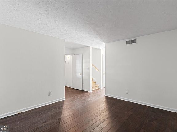 5th image of 1199 Ashborough Dr SE APT A