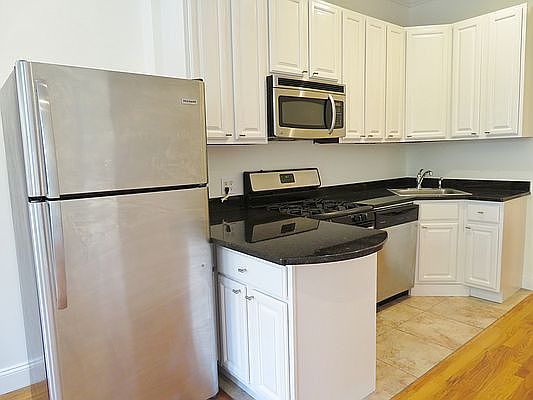 1st image of 126 W 139th St Floor 101-2