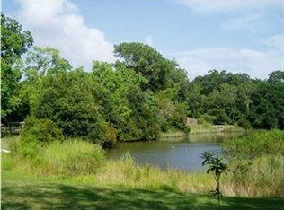 606 N Shore Dr, Charleston, SC 29412