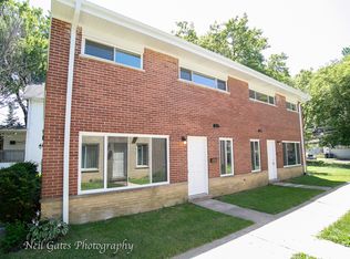 1134 Hartrey Ave, Evanston, IL 60202