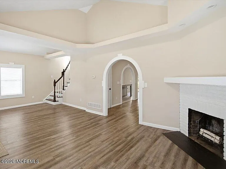 22 Carpenter St — Photo 6
