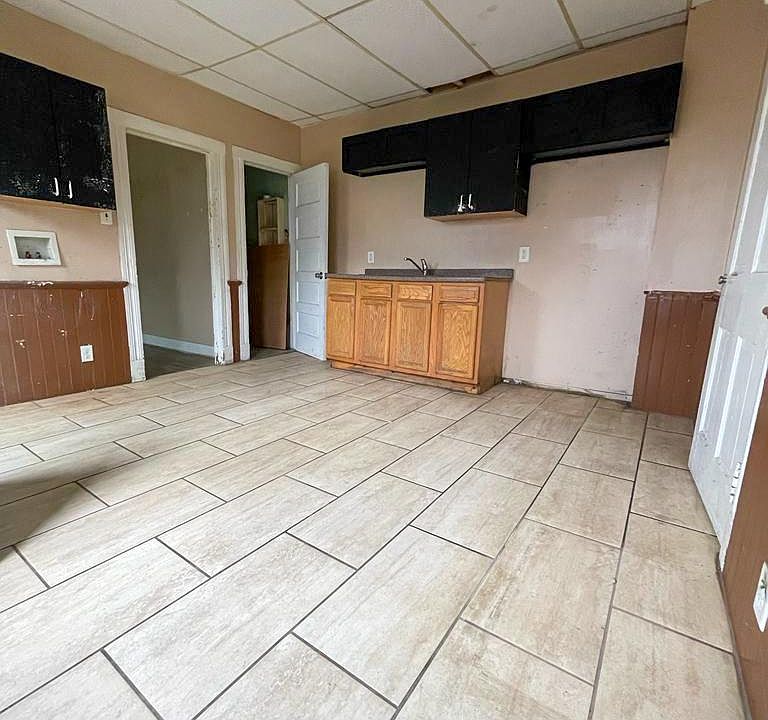 210 Center Ave Plymouth, PA Zillow Apartments for Rent in Plymouth