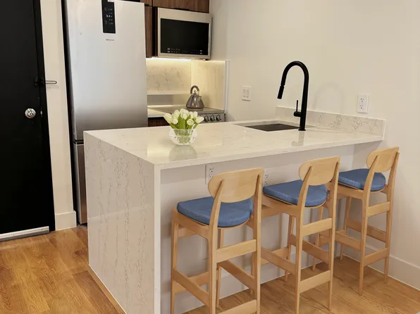 442 East Ninth Street image 7 of 9