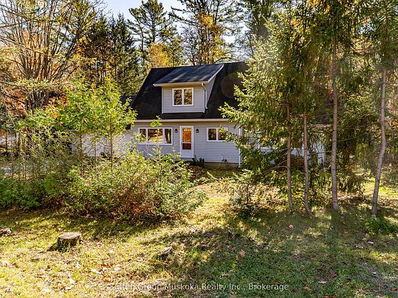 4th image of 451 Muskoka Rd #10