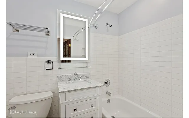 Rented by Douglas Elliman | media 29