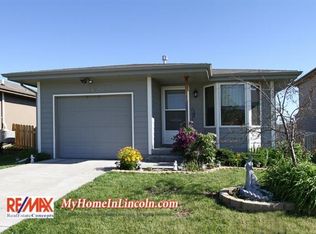 1140 Garden Valley Rd, Lincoln, NE 68521