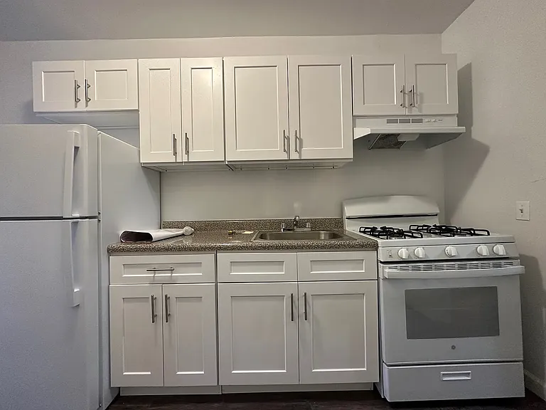 42-45 Judge St #2G — Photo 2