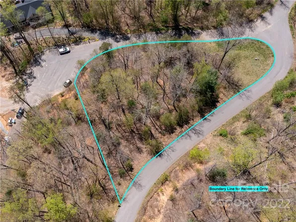 52 Leisure Ln, Swannanoa, NC 28778