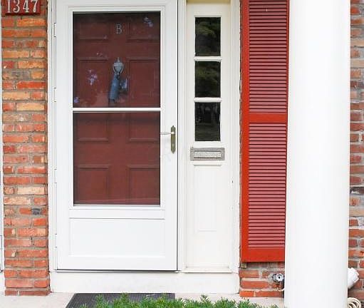 2nd image of 1347 Bluff Ave #5
