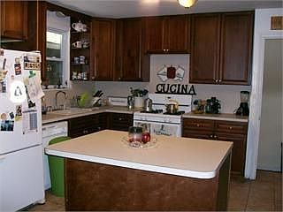 2nd image of 54 Sherwood Rd