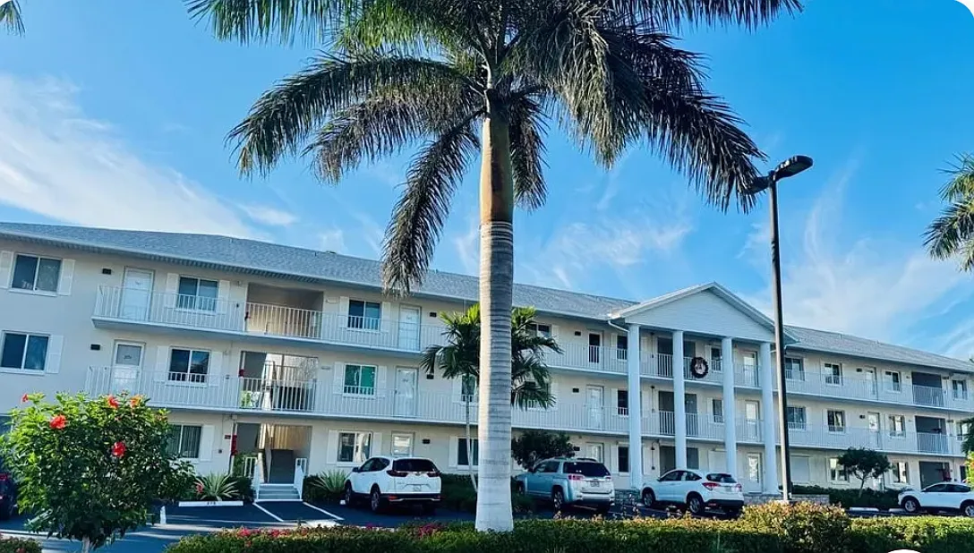 2 bed, 1200 sqft, $2,500 — Photo 3