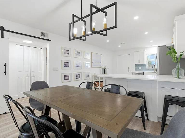 7003 Sunset Way #4 — Photo 4