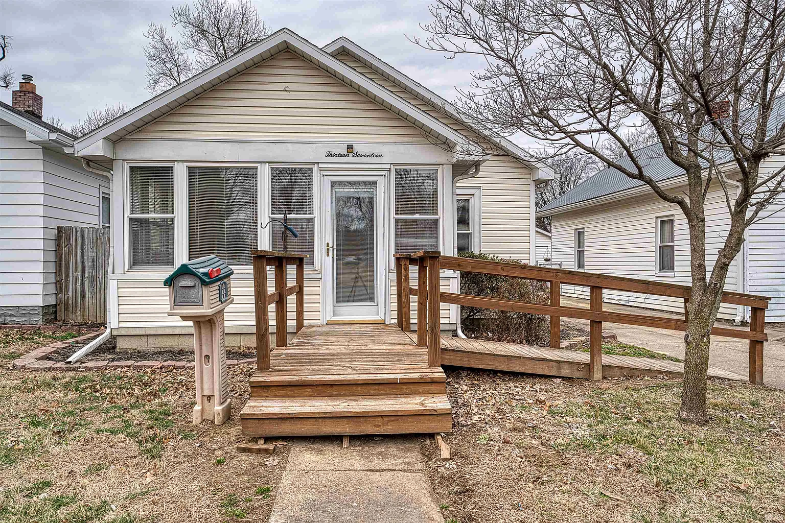 1317 Lodge Ave photo 1