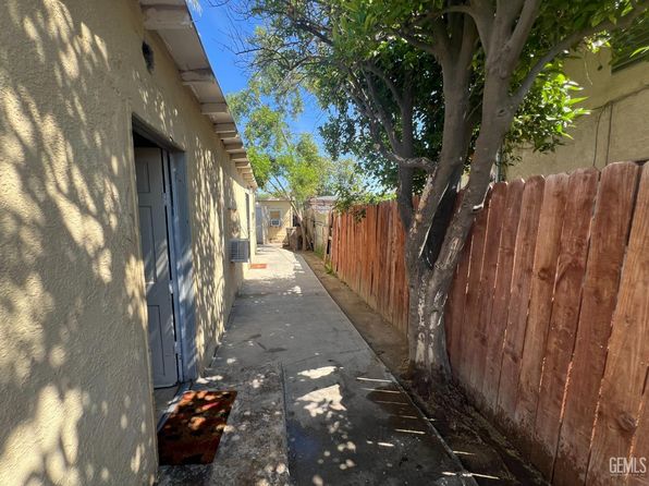 bakersfield-california-18890034 picture