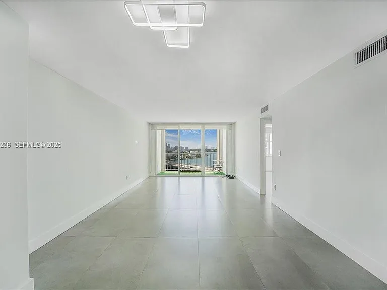 1865 79th St #12G — Photo 2