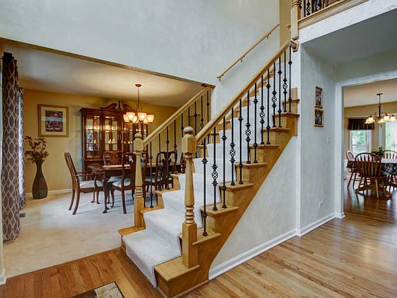 3rd image of 711 Fairfield Way