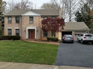 208 Apple Blossom Ct, Vienna, VA 22181