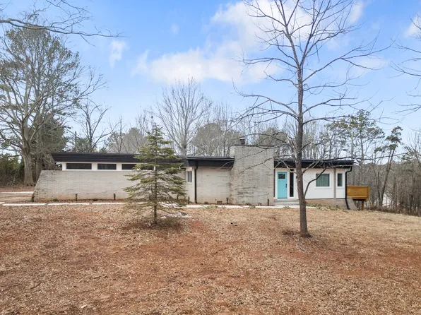 325 Russell Rd, Lawrenceville, GA 30043