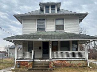 2611 Lawrence Ave, Toledo, OH 43610