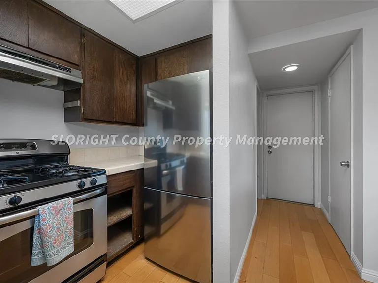 1351 Royal Way #4 — Photo 16