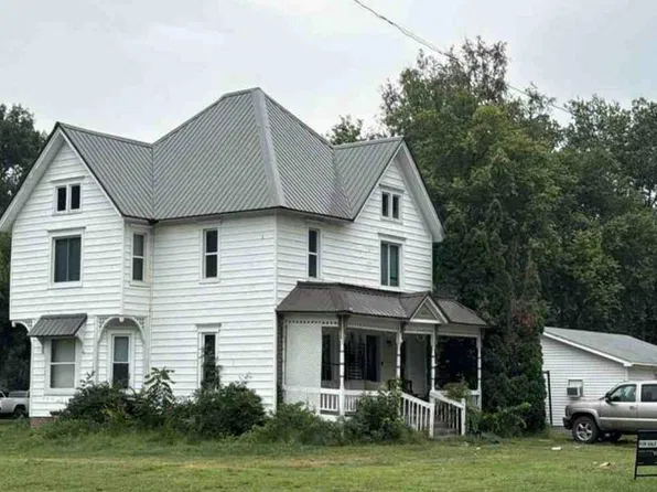 616 State St, Bellwood, NE 68624