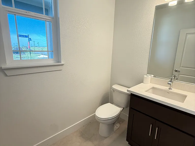 3022 Bosworth St — Photo 10